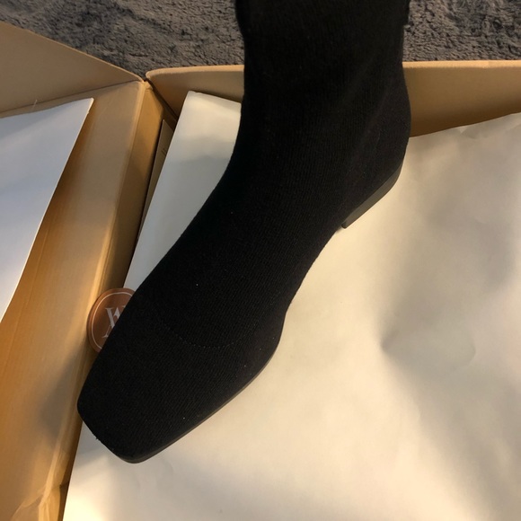 Vivaia Knee High Lace back square toe boots - Picture 2 of 2